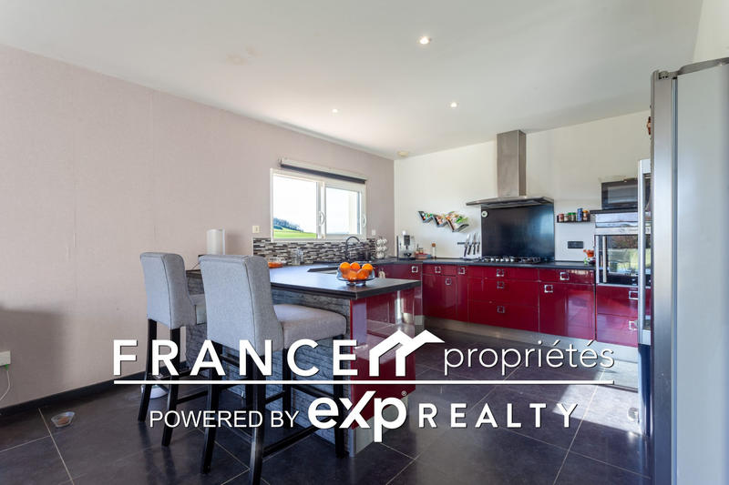 Maison contemporaine - 160 m² - 4 pièces