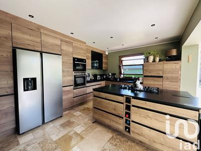 Maison - 172 m² - 7 pièces