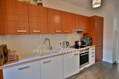 Appartement - 76 m² - 3 pièces