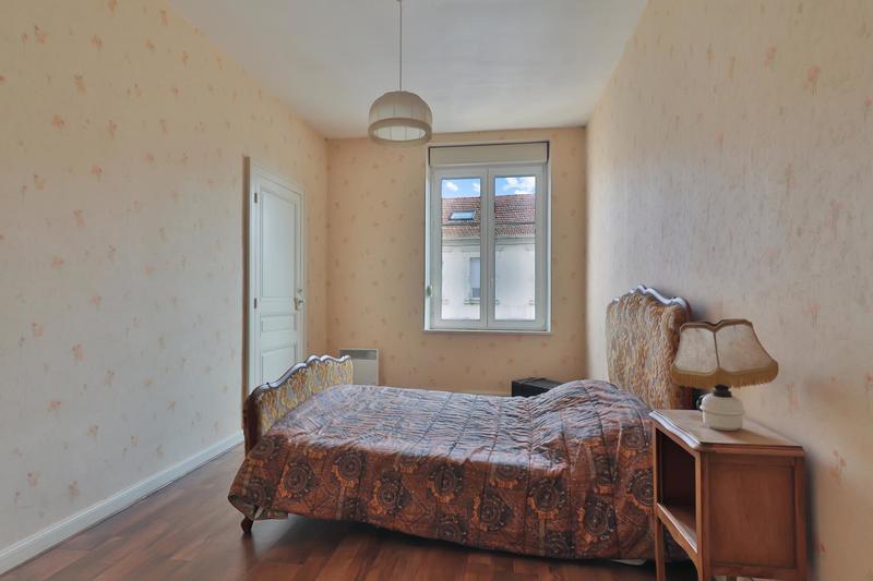 Maison - 217 m² - 10 pièces