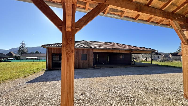 Maison - 164 m² - 6 pièces