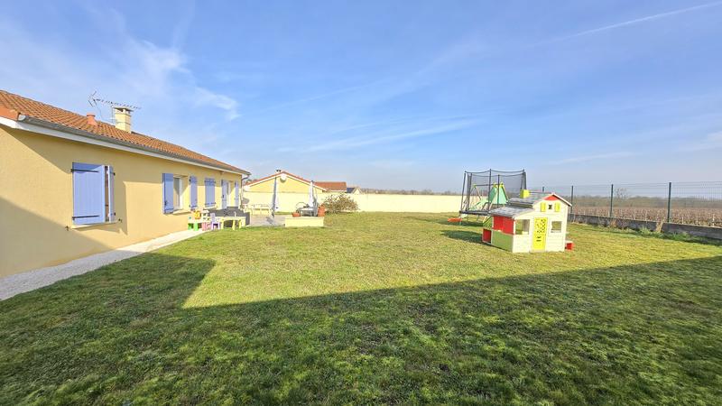 Maison - 90 m² - 5 pièces