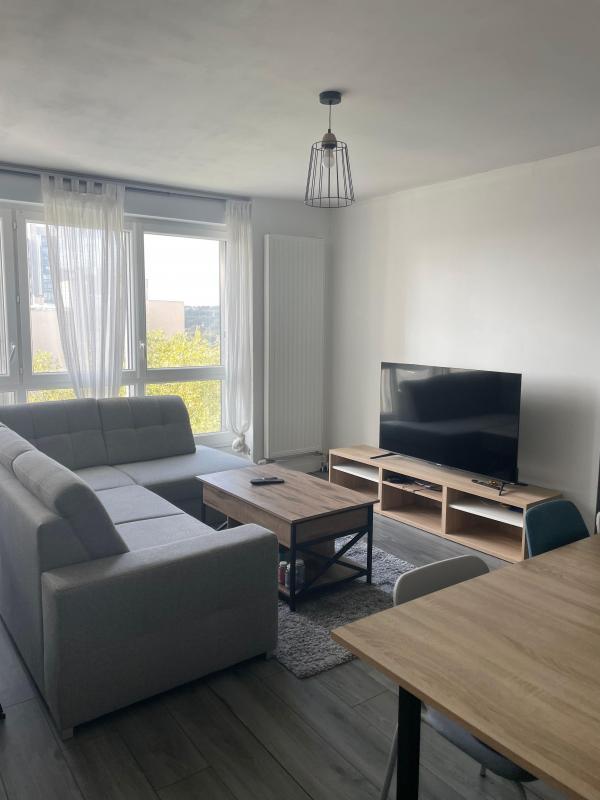 Appartement - 75 m² - 4 pièces