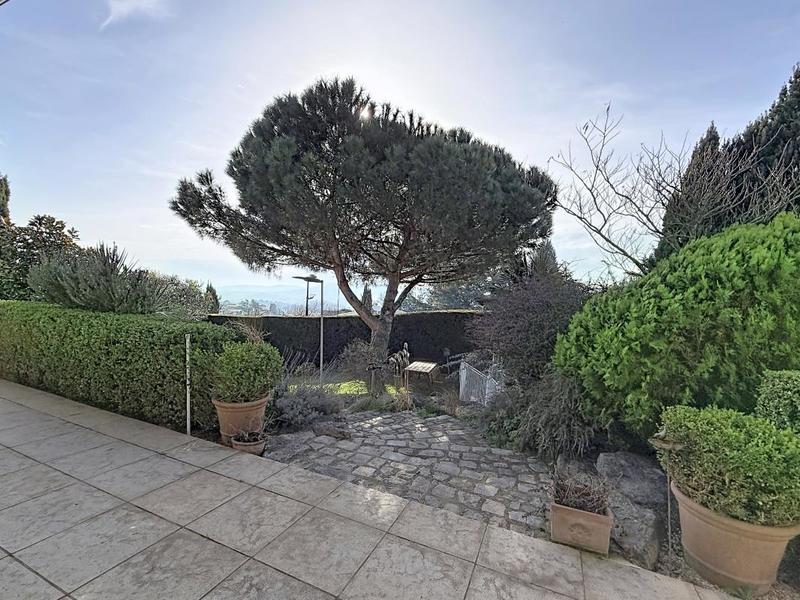 Villa - 310 m² - 5 pièces