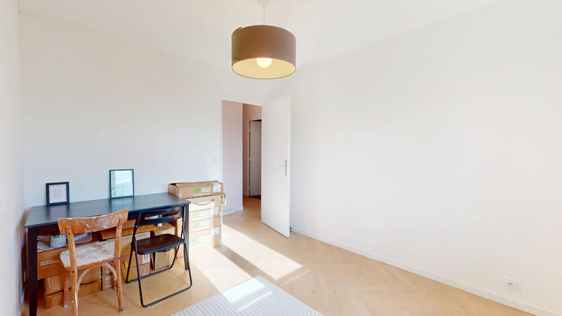 Appartement - 80 m² - 4 pièces