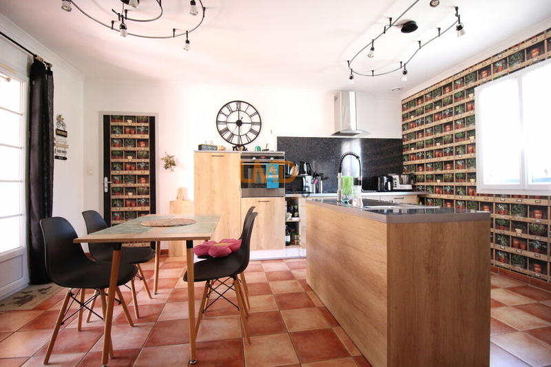 Maison - 128 m² - 6 pièces