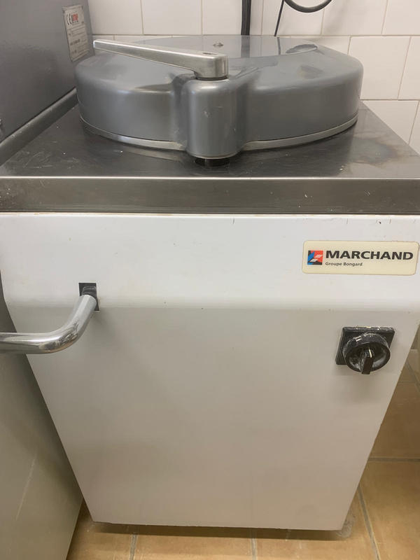 Fonds de commerce - Magasins - 162 m²