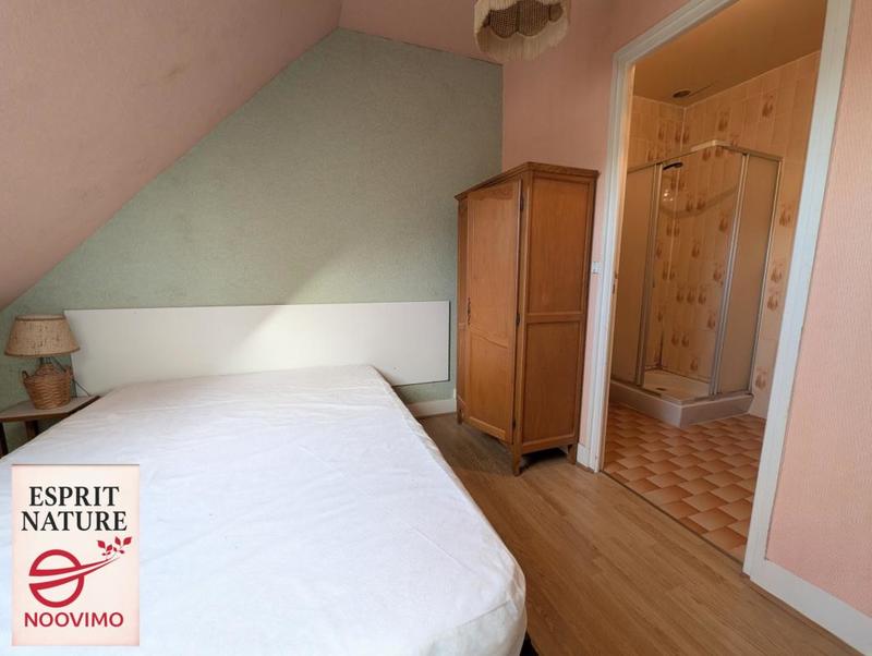 Maison - 180 m² - 7 pièces