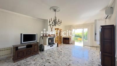 Maison - 100 m² - 6 pièces