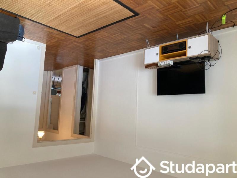 Chambre - 12 m² - 1 pièce