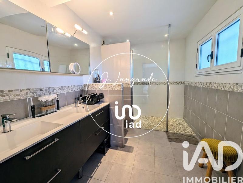 Maison - 200 m² - 7 pièces