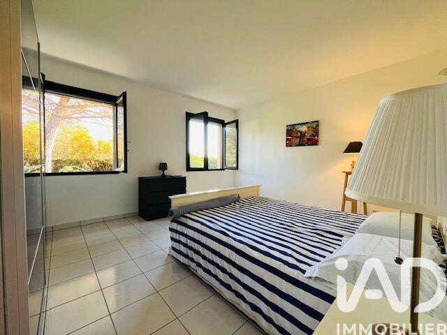 Maison - 246 m² - 8 pièces