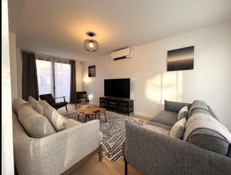 Villa - 200 m² - 6 pièces