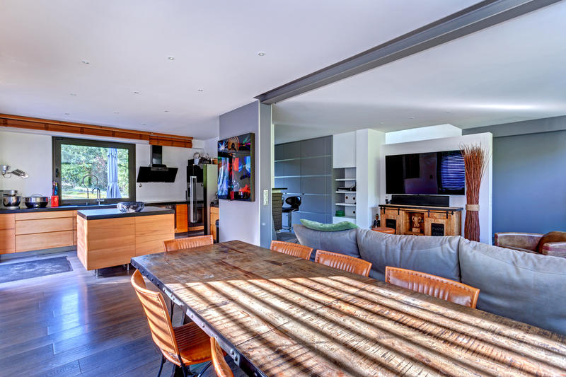 Maison - 258 m² - 7 pièces