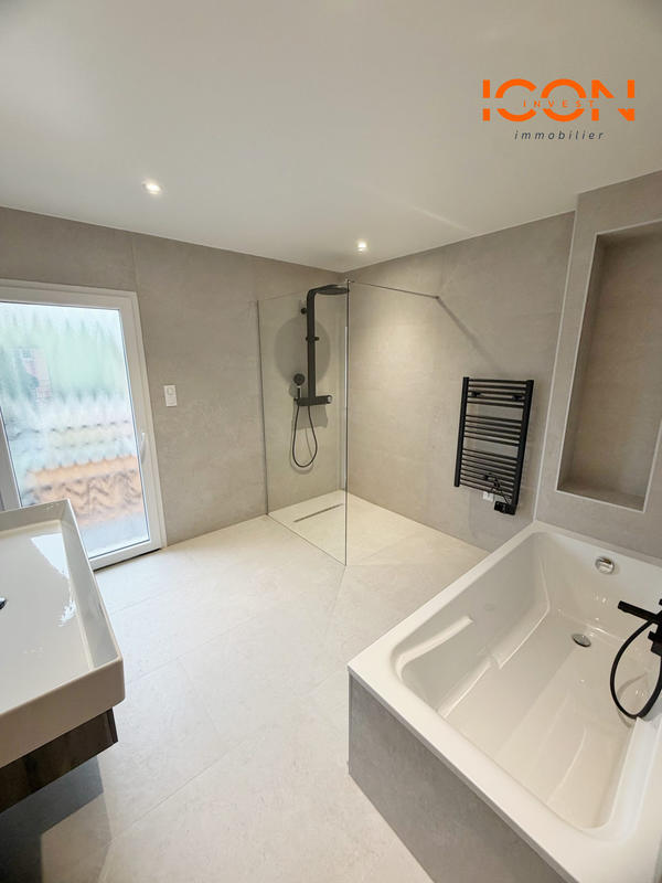 Maison - 110 m² - 4 pièces