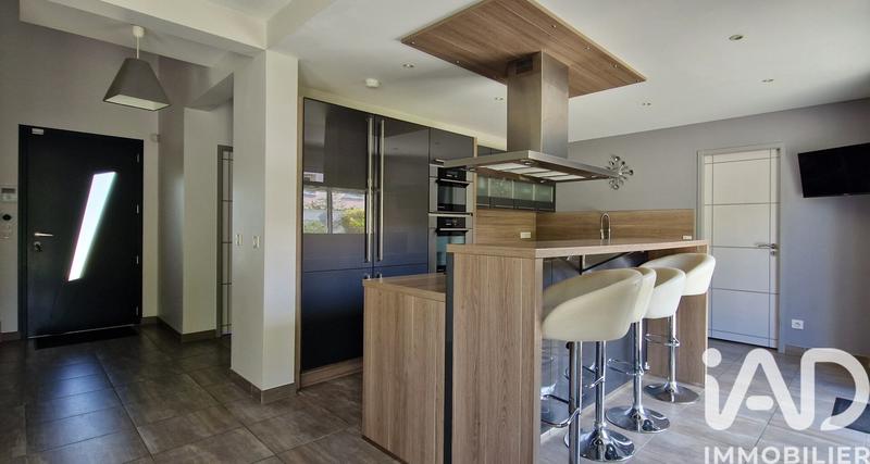 Maison - 168 m² - 5 pièces