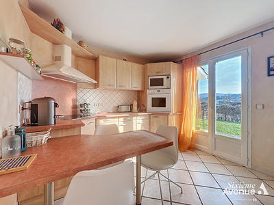 Maison - 123 m² - 7 pièces