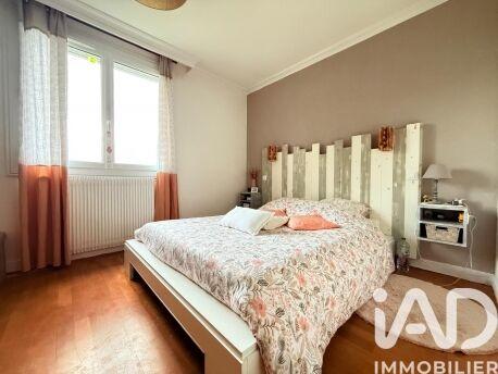 Maison - 141 m² - 8 pièces