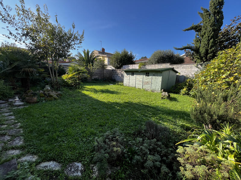 Maison - 200 m² - 6 pièces