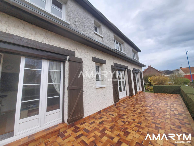 Maison - 180 m² - 6 pièces