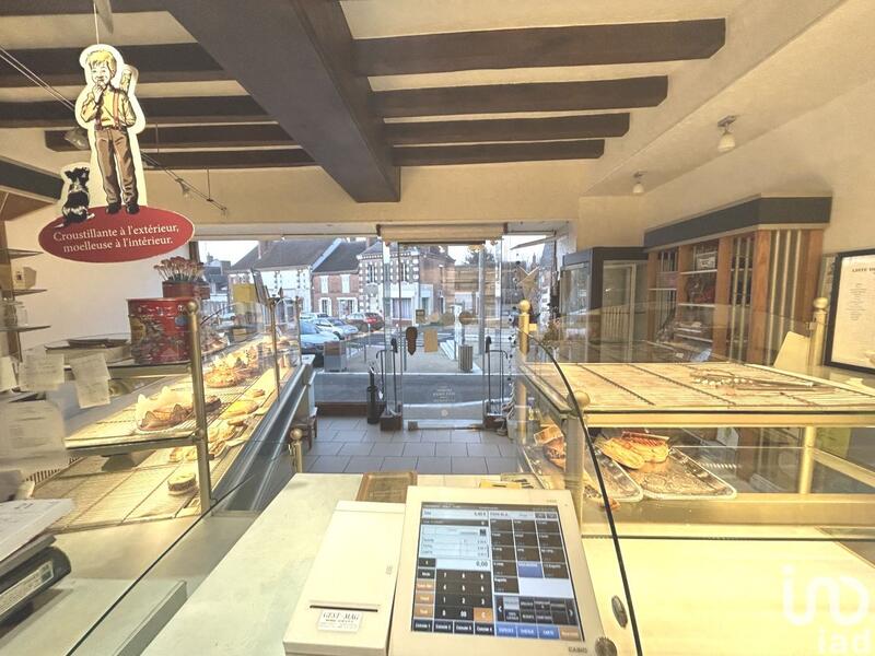 Local commercial - 82 m² - 4 pièces