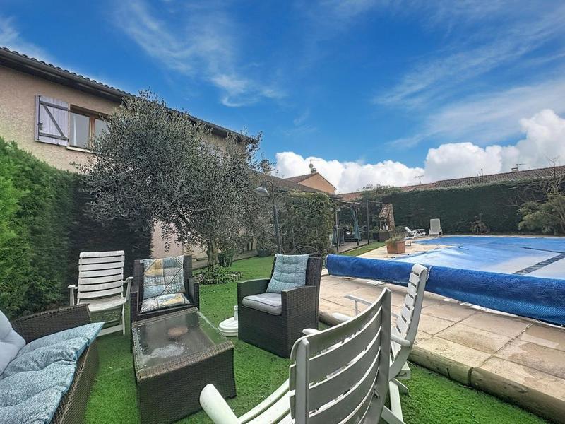 Villa - 160 m² - 8 pièces