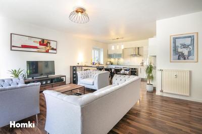 Appartement - 87 m² - 4 pièces