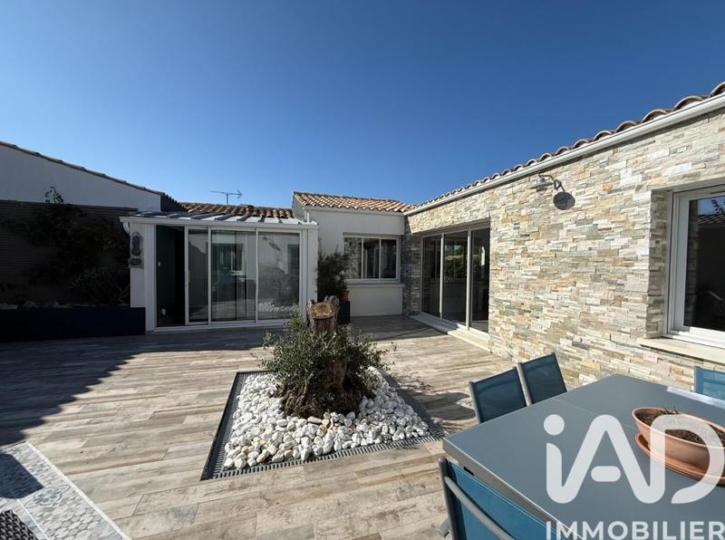 Maison - 178 m² - 6 pièces