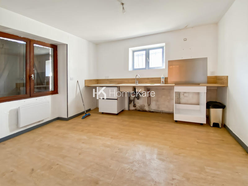 Maison - 140 m² - 5 pièces