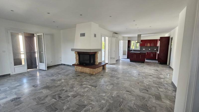 Maison - 179 m² - 5 pièces