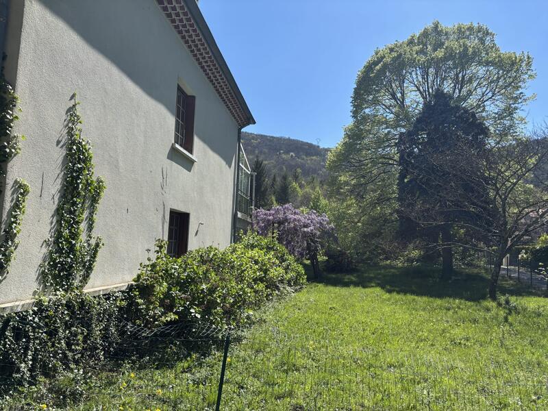 Maison ancienne - 176 m² - 6 pièces