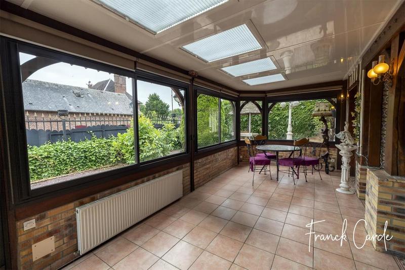 Chaumière - 170 m² - 7 pièces