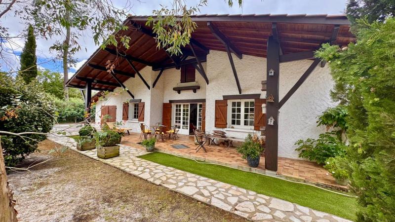 Maison - 145 m² - 7 pièces