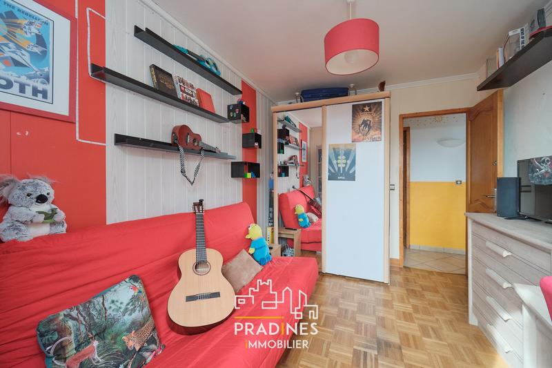 Appartement - 81 m² - 4 pièces