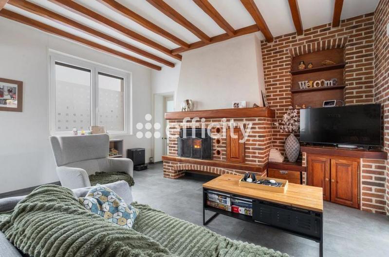 Maison - 229 m² - 7 pièces