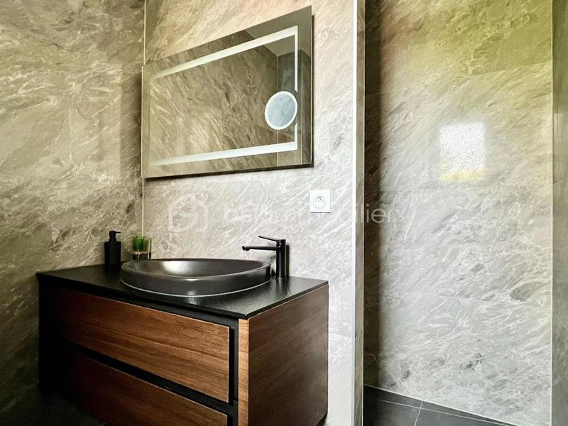 Maison - 178 m² - 6 pièces