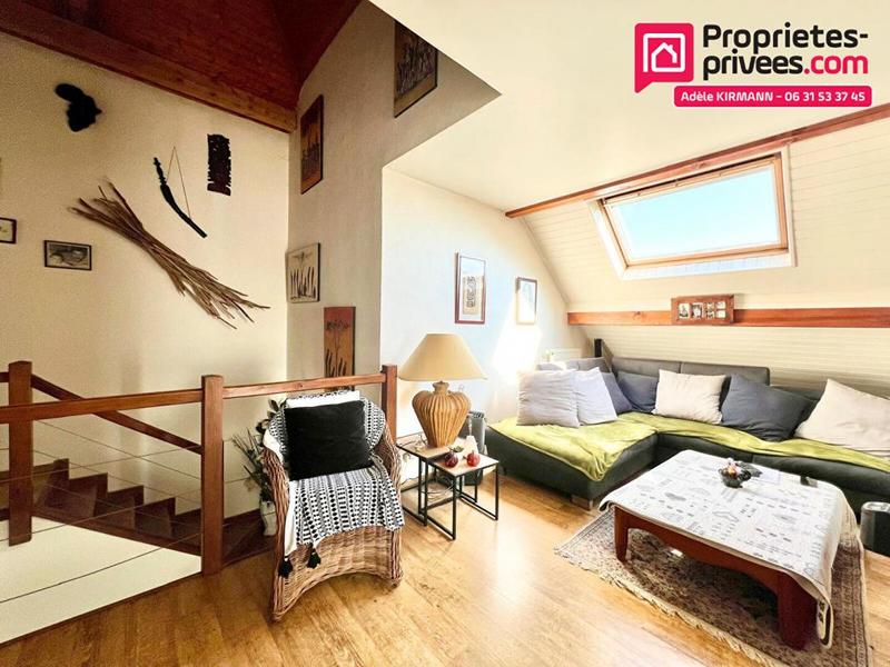 Maison - 212 m² - 7 pièces