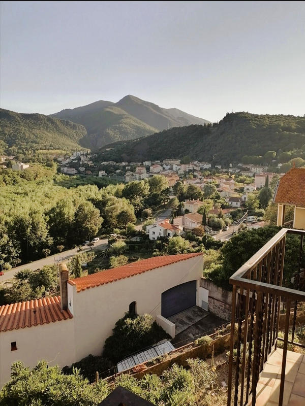 Maison - 161 m² - 9 pièces