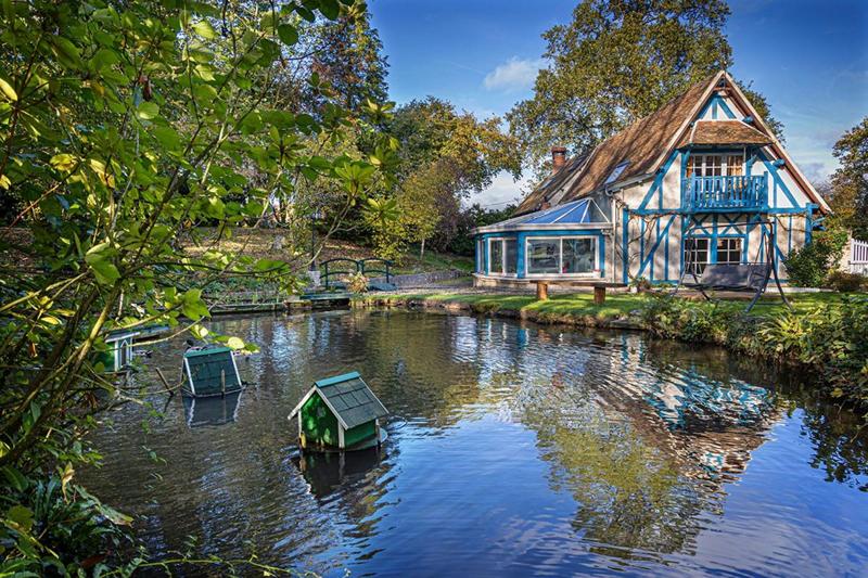 Maison - 259 m² - 6 pièces