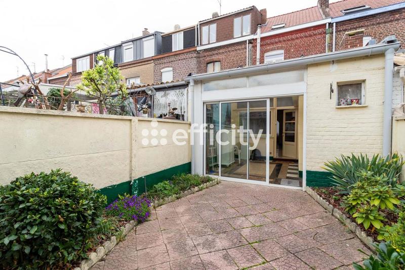 Maison - 95 m² - 5 pièces