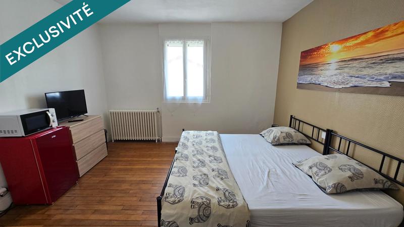 Maison - 210 m² - 18 pièces