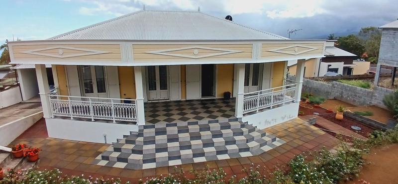 Maison - 118 m² - 4 pièces