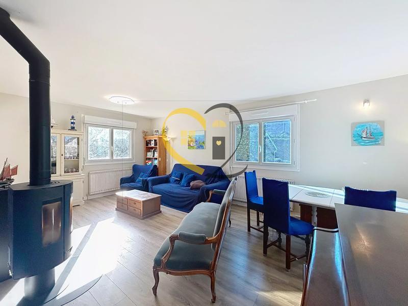 Maison - 190 m² - 10 pièces