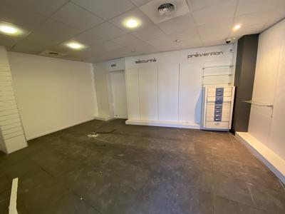 Local commercial - 158 m² - 3 pièces