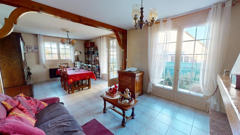 Maison - 80 m² - 4 pièces