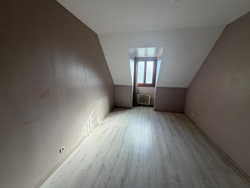 Maison - 94 m² - 4 pièces