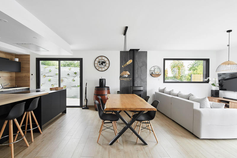 Maison - 107 m² - 5 pièces