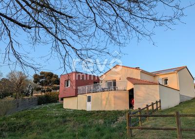 Maison - 114 m² - 4 pièces