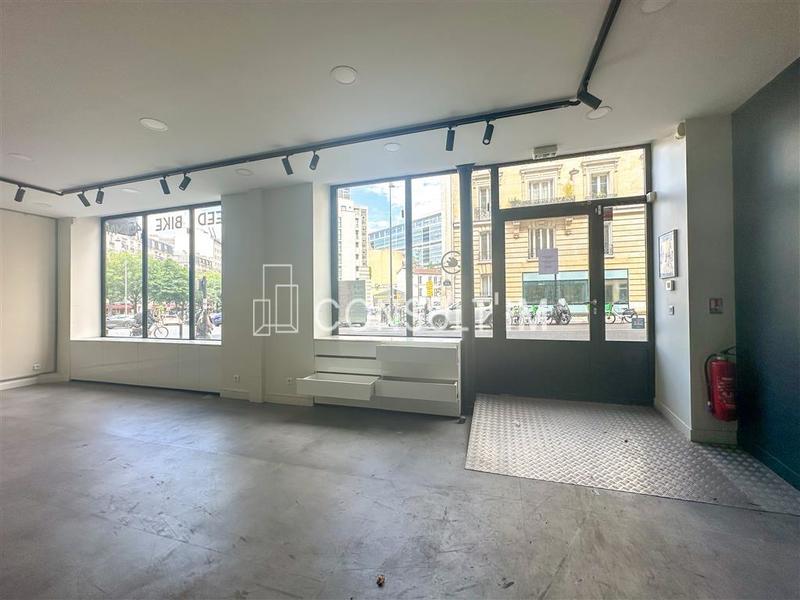 Local commercial - 84 m²