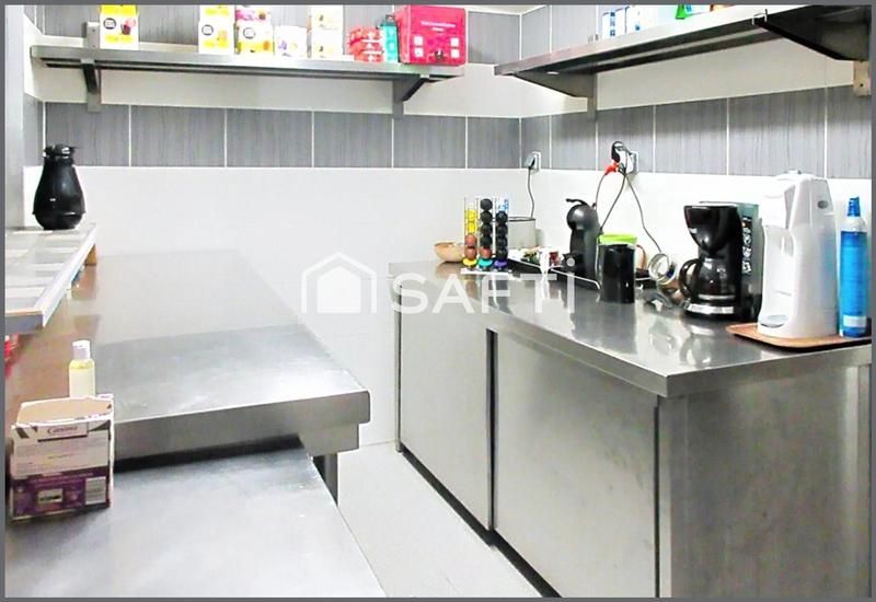 Maison - 407 m² - 7 pièces